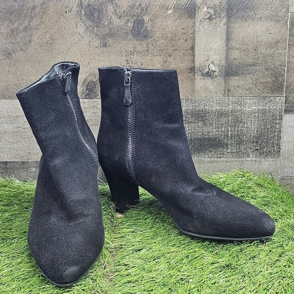 Prada Black Suede booties 38.5 - Picture 8 of 12